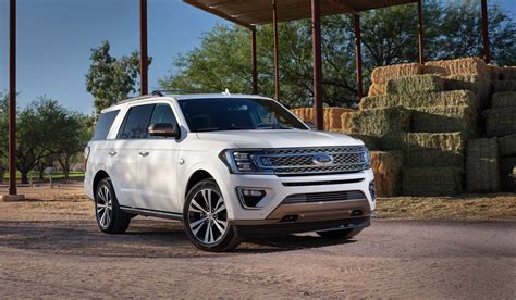 ford expedition suv 2021